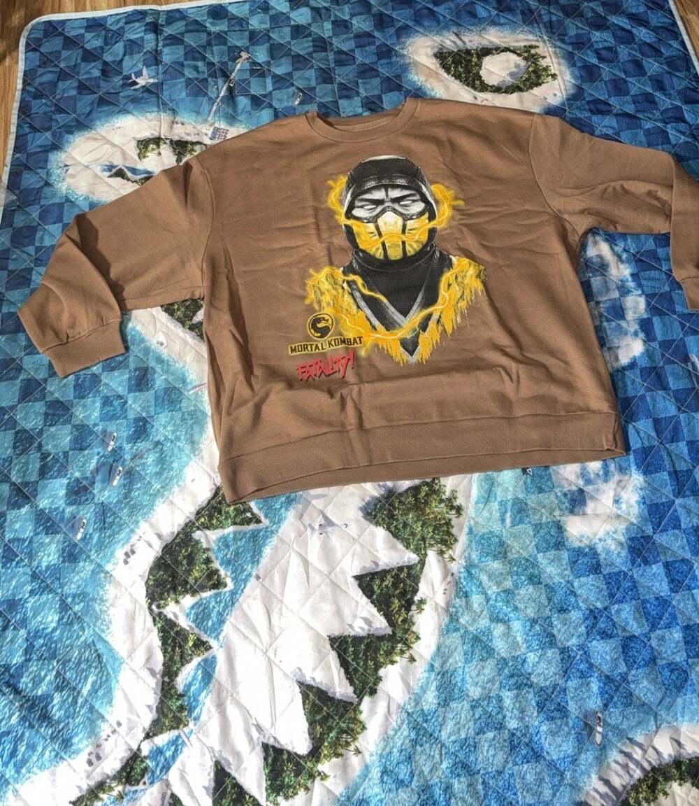 Mortal Kombat Scorpion Fatality Graphic Sweatshirt